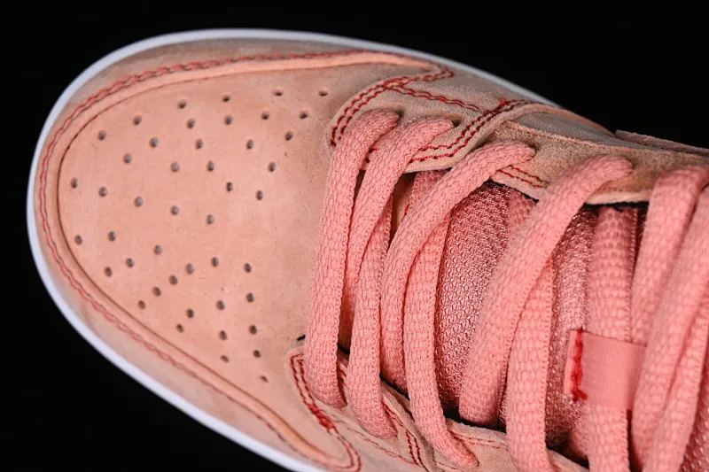 All Categories Nk SB Dunk Series Nk SB Dunk Low low-top sneakers NK SB Dunk Low "Pink" suede pink salmon pink and white suede smashed backboard fashion casual sneakers CV1655-600